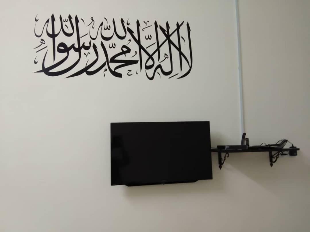 קואלה ליפיס Zah'Ra Homestay מראה חיצוני תמונה